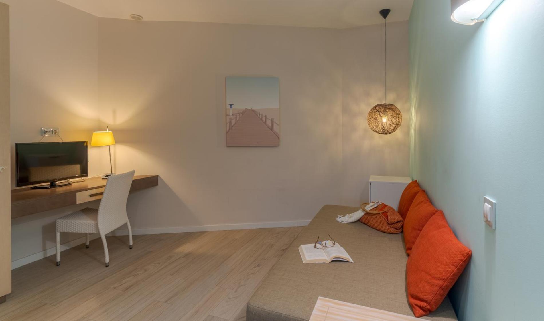 Pestana Alvor Praia Premium Beach & Golf Resort Exterior foto A room at the hotel