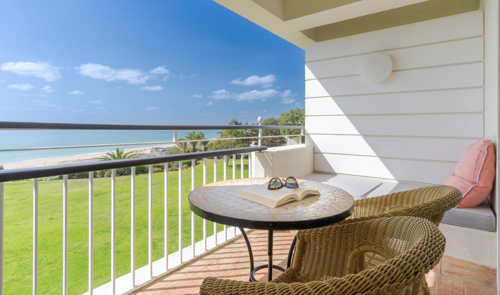 Pestana Alvor Praia Premium Beach & Golf Resort Exterior foto A balcony